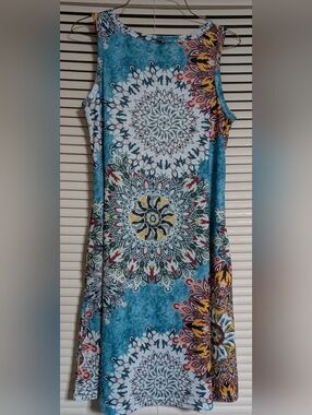 Sleeveless Mandala Print Shift Dress in Teal